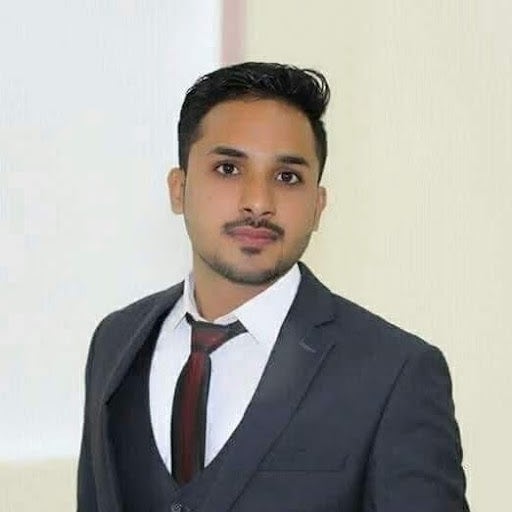 Professional Male seeks a single or double room Main Photo