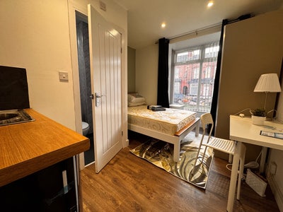 Ensuit Available. Modern New Property! Main Photo