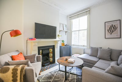 Double Room off Northcote Road  Main Photo