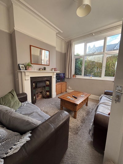 Room in three-bed female houseshare  Main Photo
