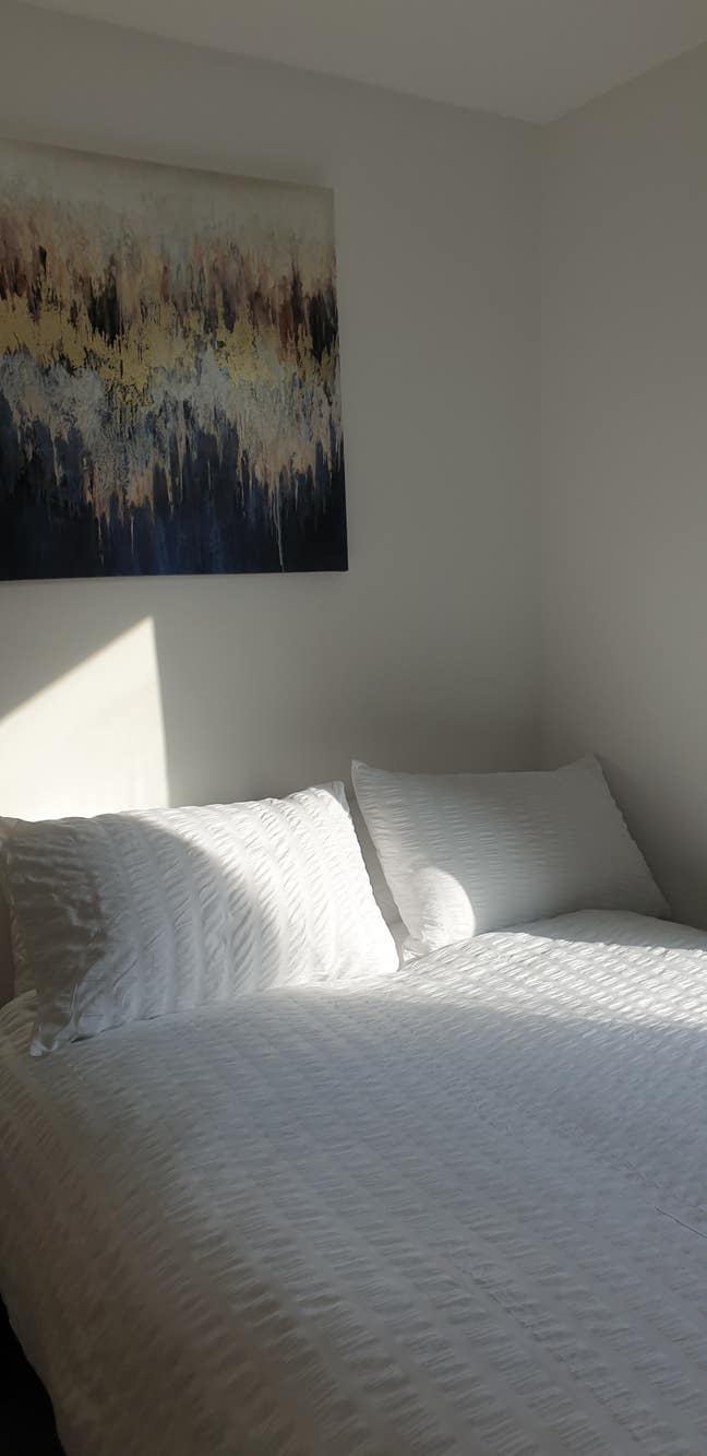 Premium Ensuite Studio Suite – Portslade Station Main Photo