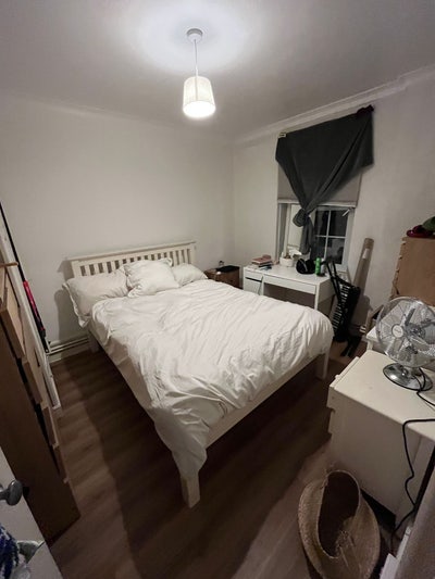 Small double room in Kentish Town Main Photo