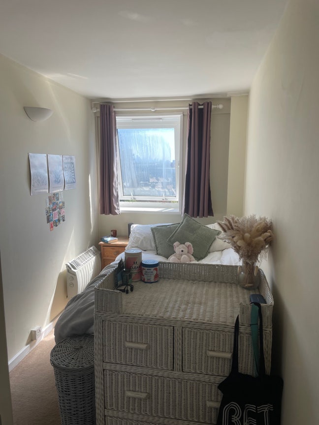 Small Room in Battersea Available  Main Photo