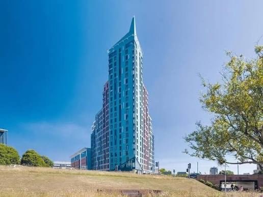 Studio Takeover, Beckley Point Plymouth, &pound;195 pw. Main Photo
