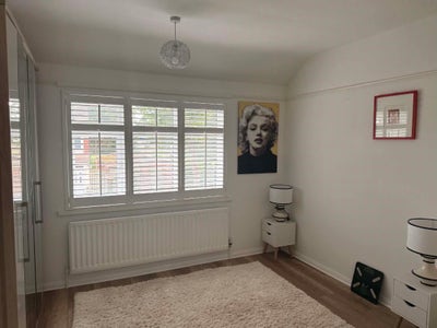 Large double room to rent  Main Photo
