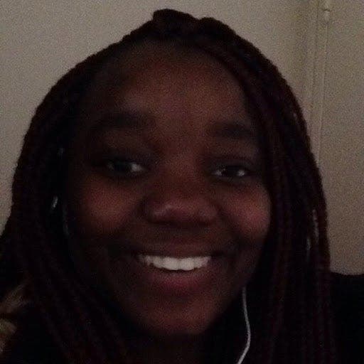 Professional Female seeks a single or double room Main Photo