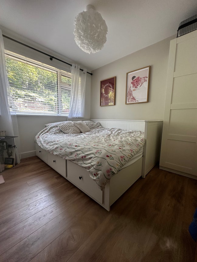 Double Room to Rent Main Photo