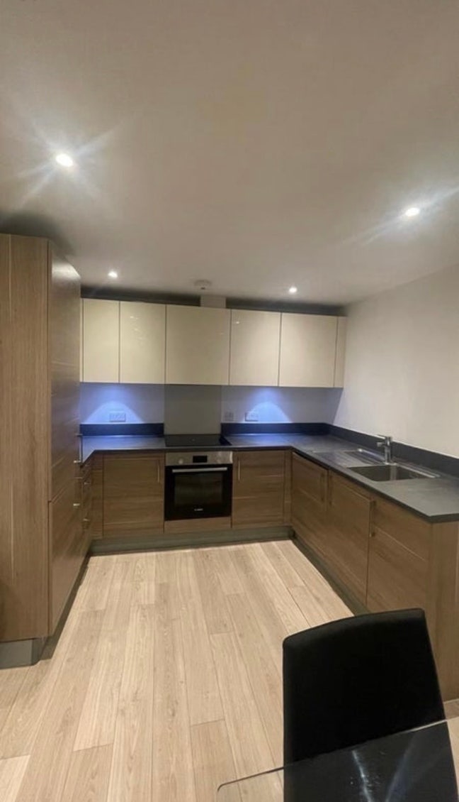 ✨🛌 Spacious Double Bedroom Available In Wembley✨ Main Photo