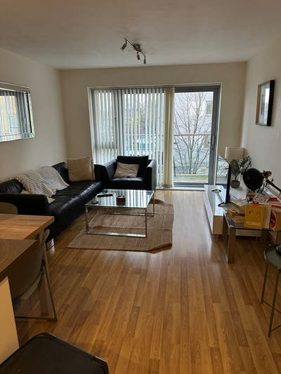 Room available in Bow! Main Photo