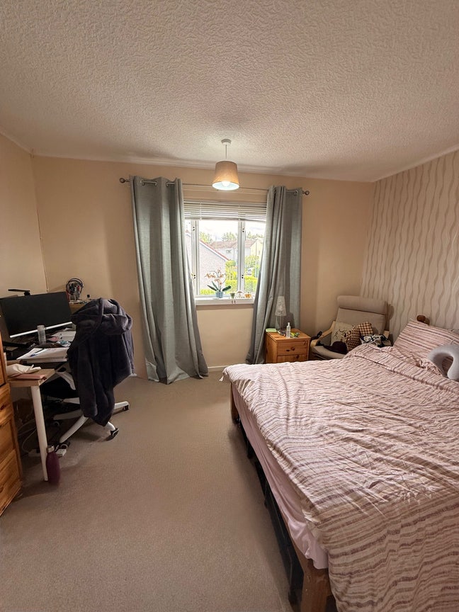 Room rent - Rankin Drive  Main Photo