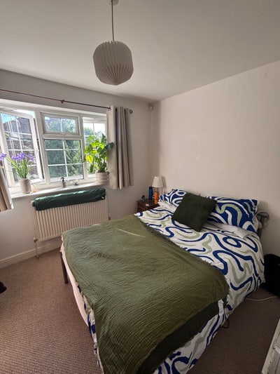 1x double room available in sociable house share Main Photo