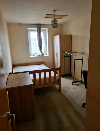 Double room to rent in Pilrig Heights Main Photo