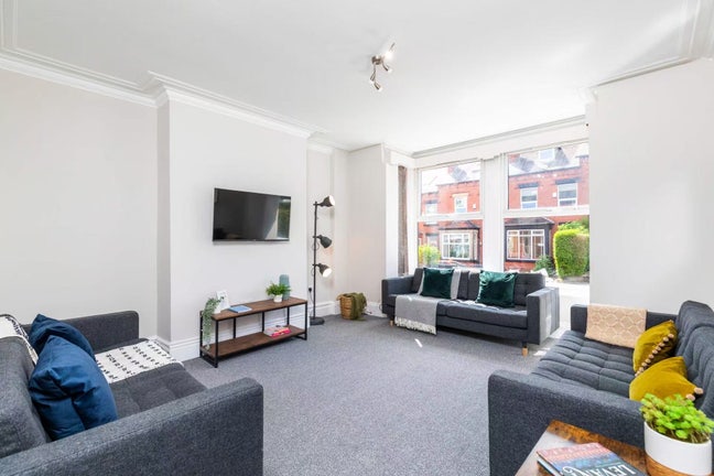 Replacement Tenant needed - Only &pound;129/week now! Main Photo