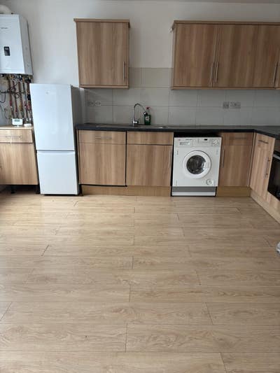 Double Room - en suite for Rent  Main Photo