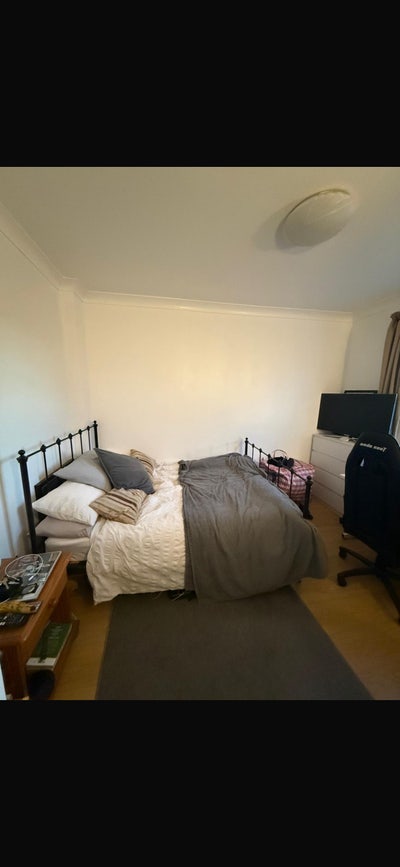 Double room available in Tooting Broadway Main Photo