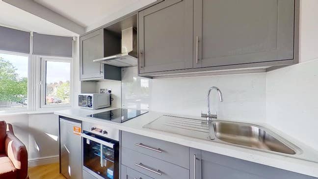 En Suite, Kitchenette, Self Contained Studio Main Photo