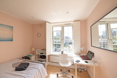 Room avaibale in Greenwich with a riverside view Main Photo