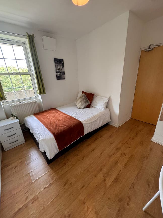 🌟 Cosy Double Room in 3Bed Flat – Oval/Camberwell Main Photo