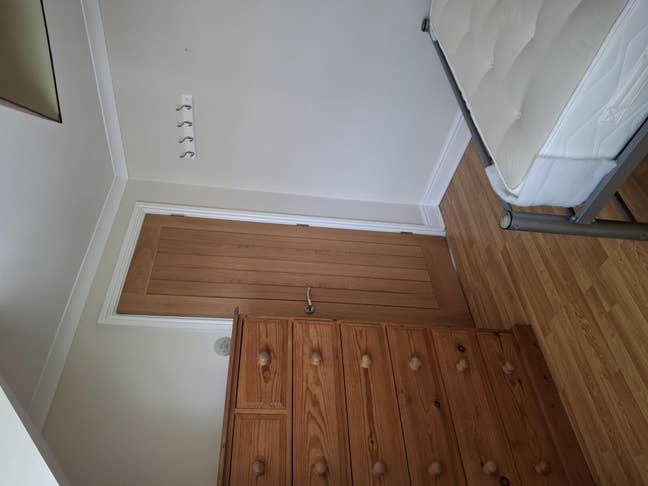 Double furnished room available in Sandhurst Main Photo
