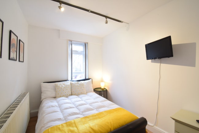 Modern / Tv Included / All bills in ! SW18 Main Photo