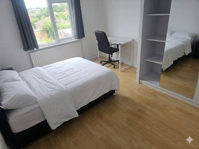 Room close to Heathrow Airport  Main Photo