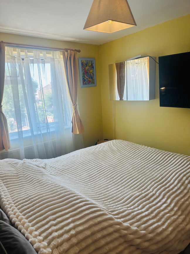 Garden view room in excellent location  Main Photo