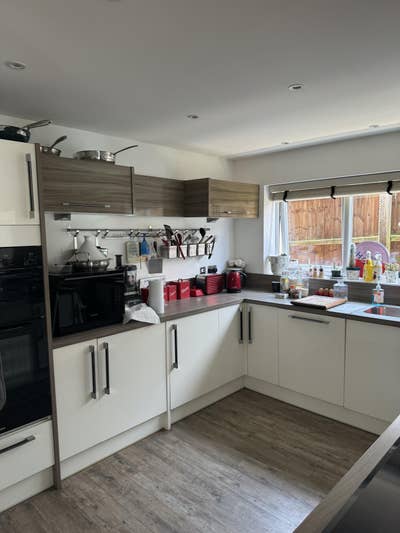 A Perfect West Parley/Ferndown Location Main Photo