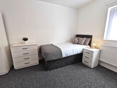 Room in a Shared House, Rodney Close, B16 Main Photo