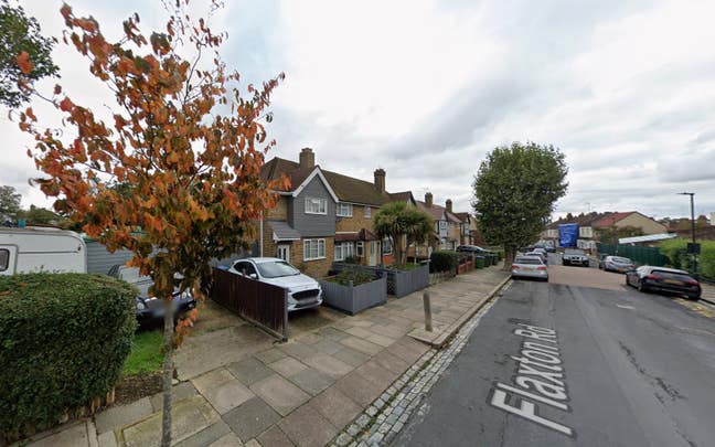 DSS - Studio Flat Available in Plumstead SE18 Main Photo