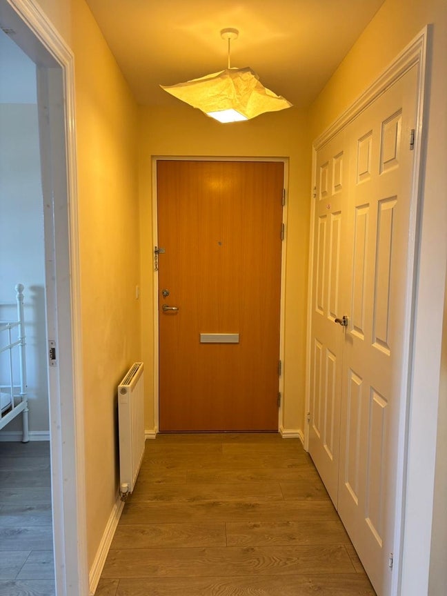 1 Bedroom Available in 2BHK with separate Bathroom Main Photo
