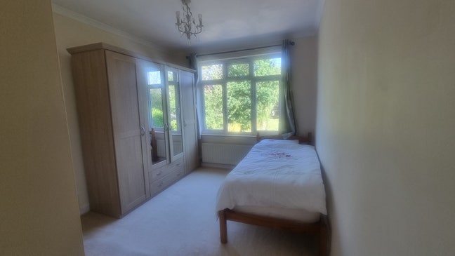 Sunny Room in East Ewell, 6 min East Ewell Sta. Main Photo
