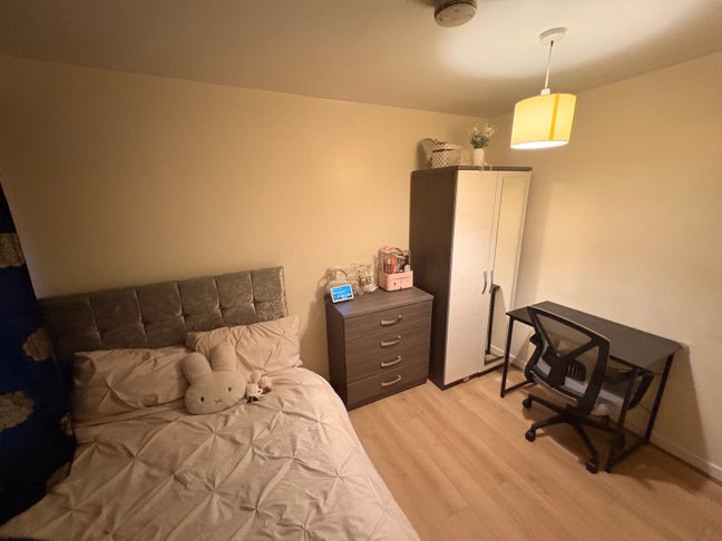 Central London Room Available  Main Photo