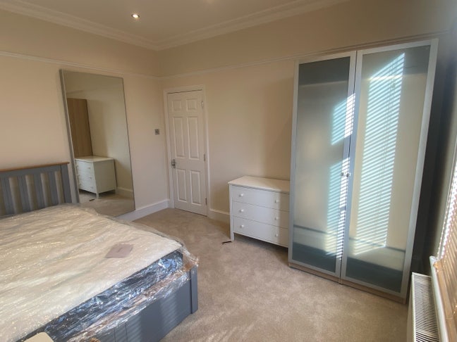 Double Size Room to Let  (Single Occupancy only) Main Photo