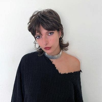  Fashion MA Student Looking for Friendly Flatsha Main Photo