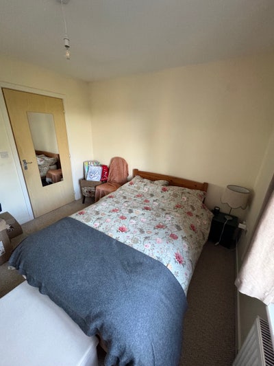 Double room available in calm cosy flat!  Main Photo