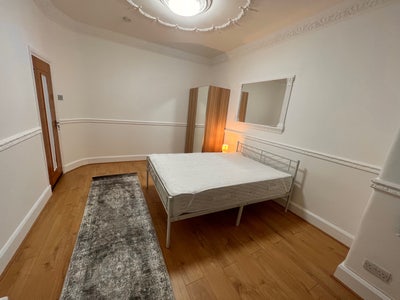 AMAZING Double Rooms 2 Mins Walk To Leytonstone St Main Photo