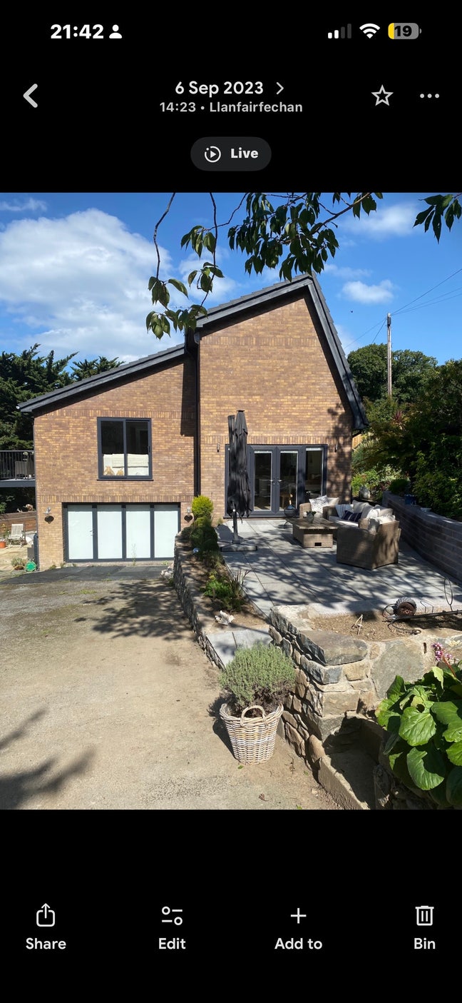 Large quiet detached house sea view near A55  Main Photo