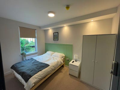 Brand-New High-Spec 6-Bed HMO | All Rooms En-Suite Main Photo