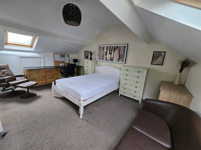 Rooms available in Preston city centre 6 bed HMO Main Photo