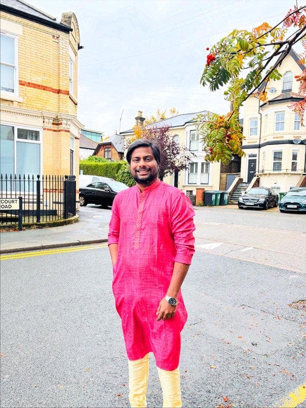 Professional Male seeks a single or double room Main Photo