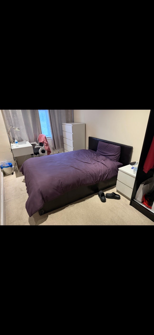 1 large double room for rent with car parking Main Photo