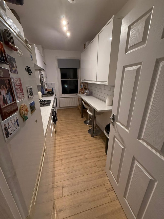 Double room available top of Brixton hill Main Photo