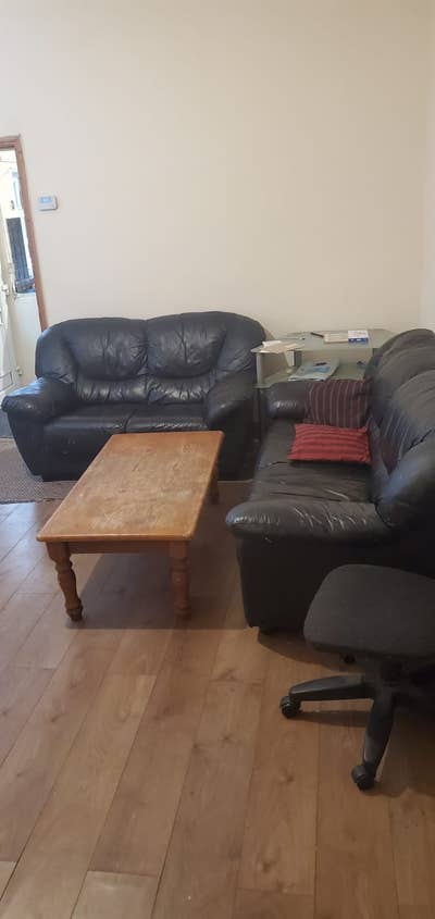  Double Rooms Available – Greenhill - M8 9LD Main Photo