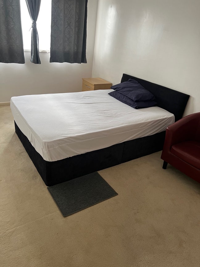 Spacious Double room with garden Main Photo