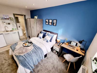 New Luxury Private En suite Room (Low deposit) Main Photo