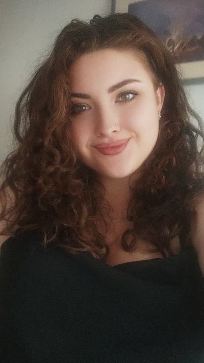 Professional Female seeks a double room Main Photo