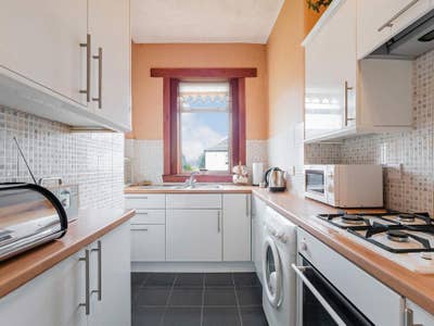 **Unfurnished 2 Bed Cottage Flat*** Main Photo
