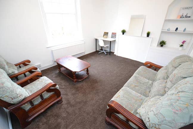 3 Bed Flat Near Shoreditch  Main Photo