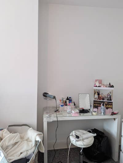 Double room part furnished with wifi Main Photo