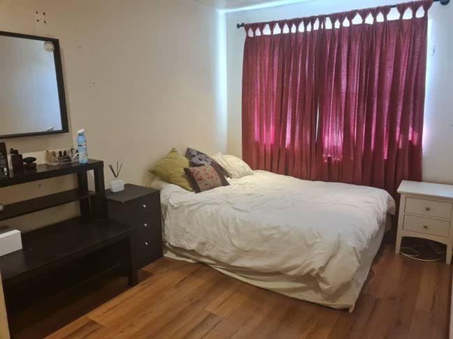 🏡 Double and Single Room | NW7 | All Bills Inc Main Photo